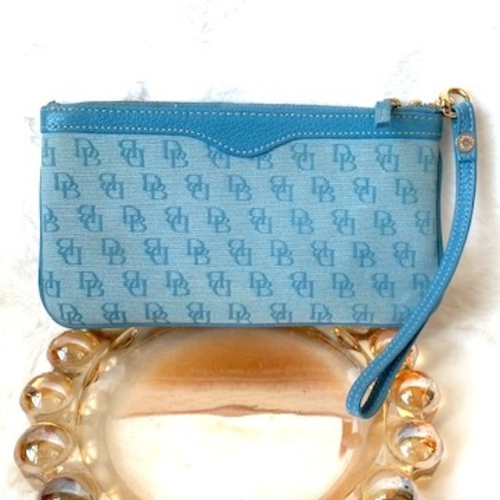 Dooney & Bourke VINTAGE MONOGRAM Wristlet - RARE